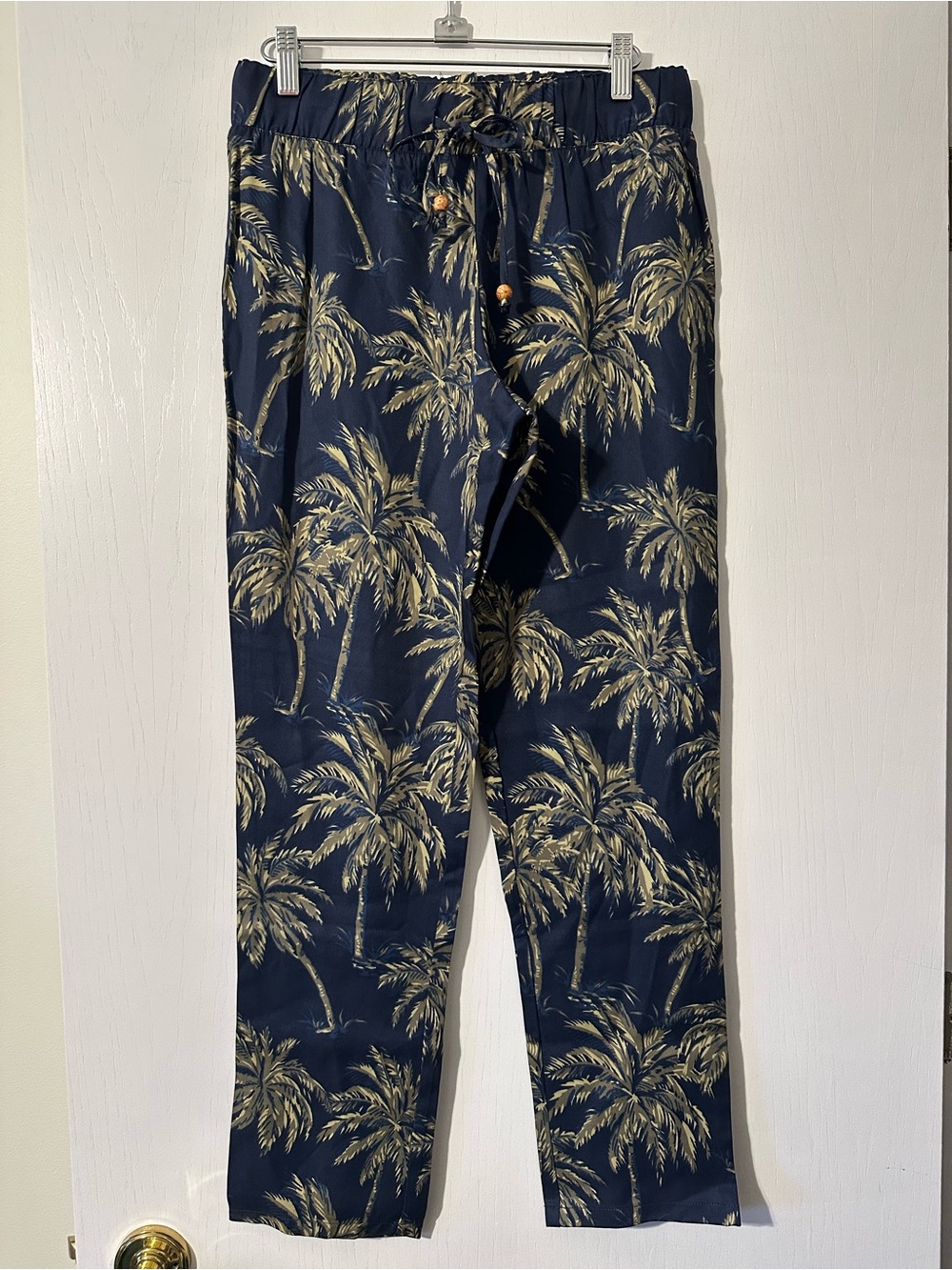 Soft Surroundings Navy Palm-Print Cropped Drawstring Pants